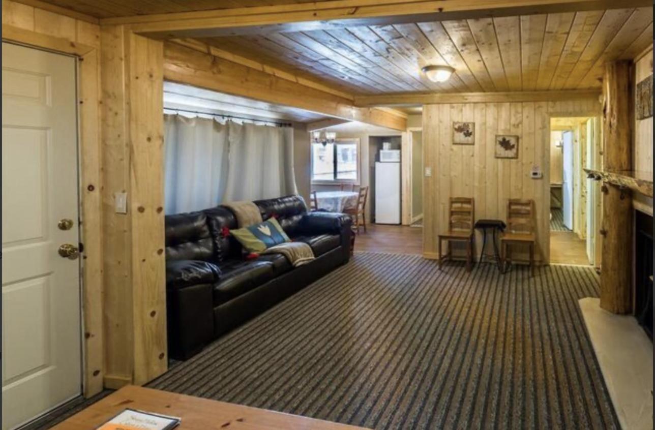 Sleepy Hollow Cabins And Hotel Crestline Exteriör bild