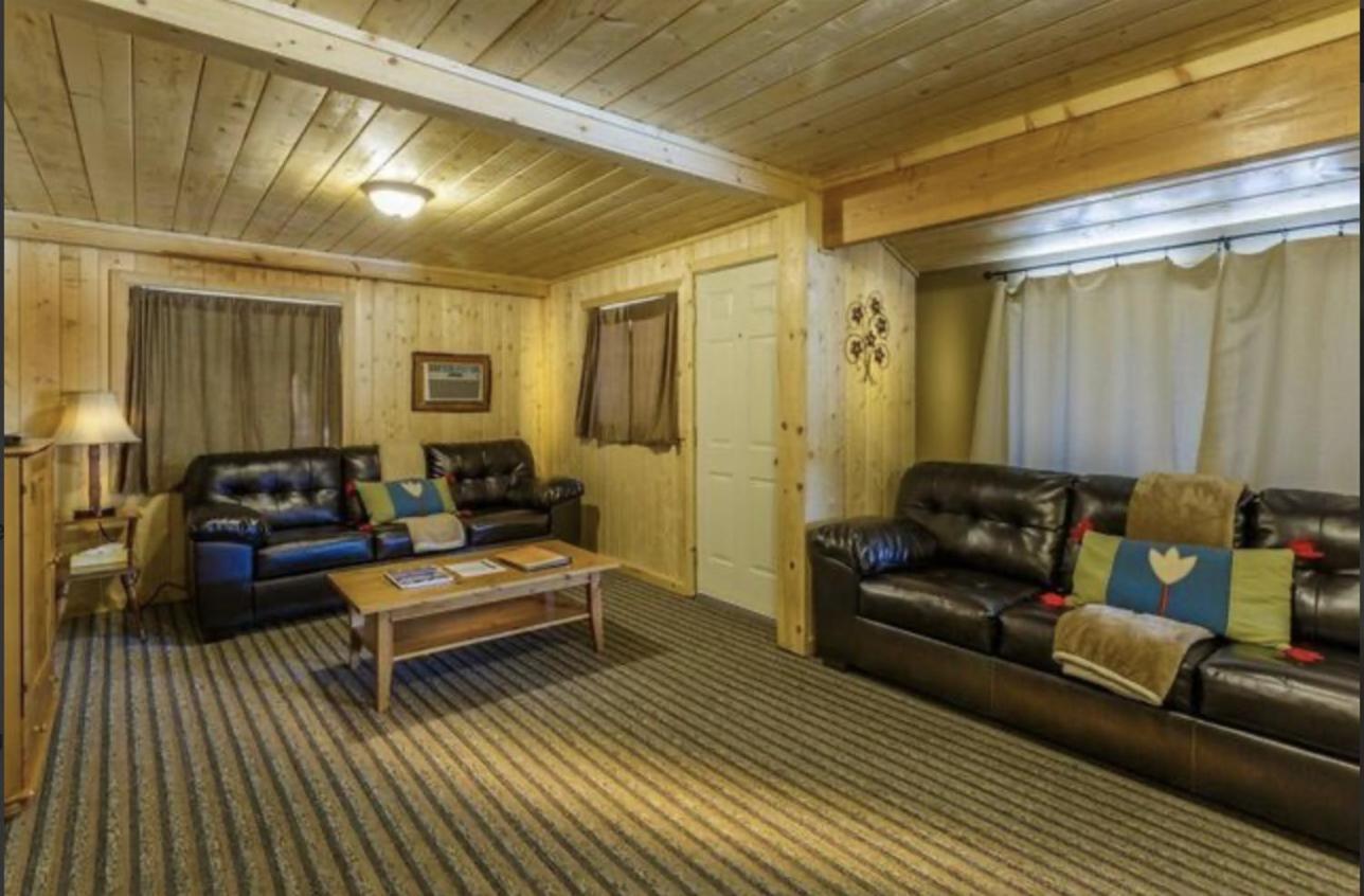 Sleepy Hollow Cabins And Hotel Crestline Exteriör bild