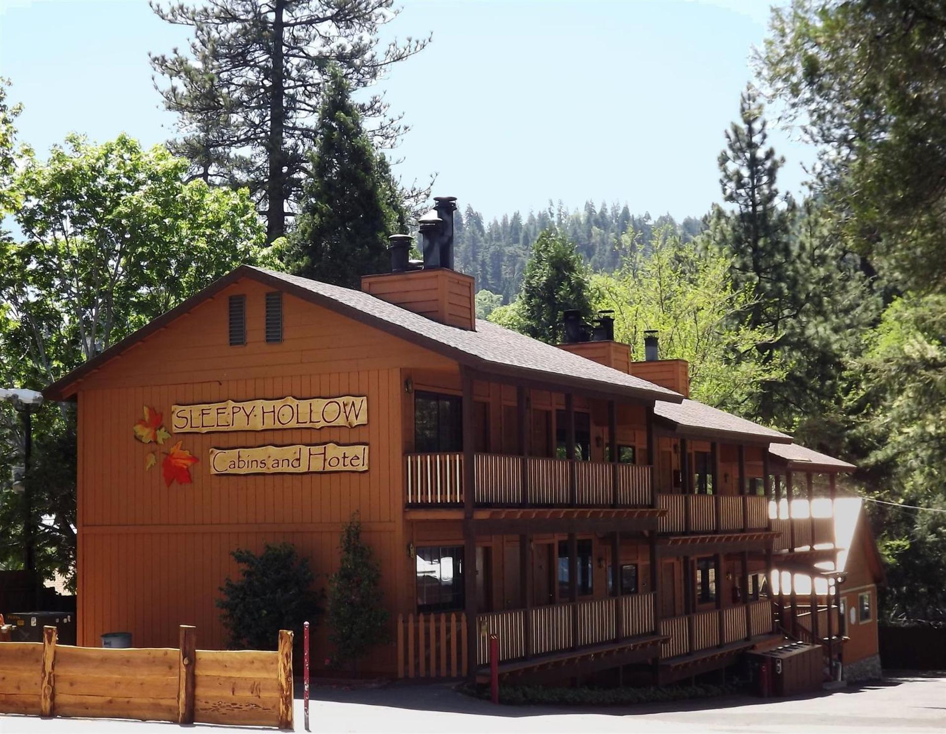 Sleepy Hollow Cabins And Hotel Crestline Exteriör bild