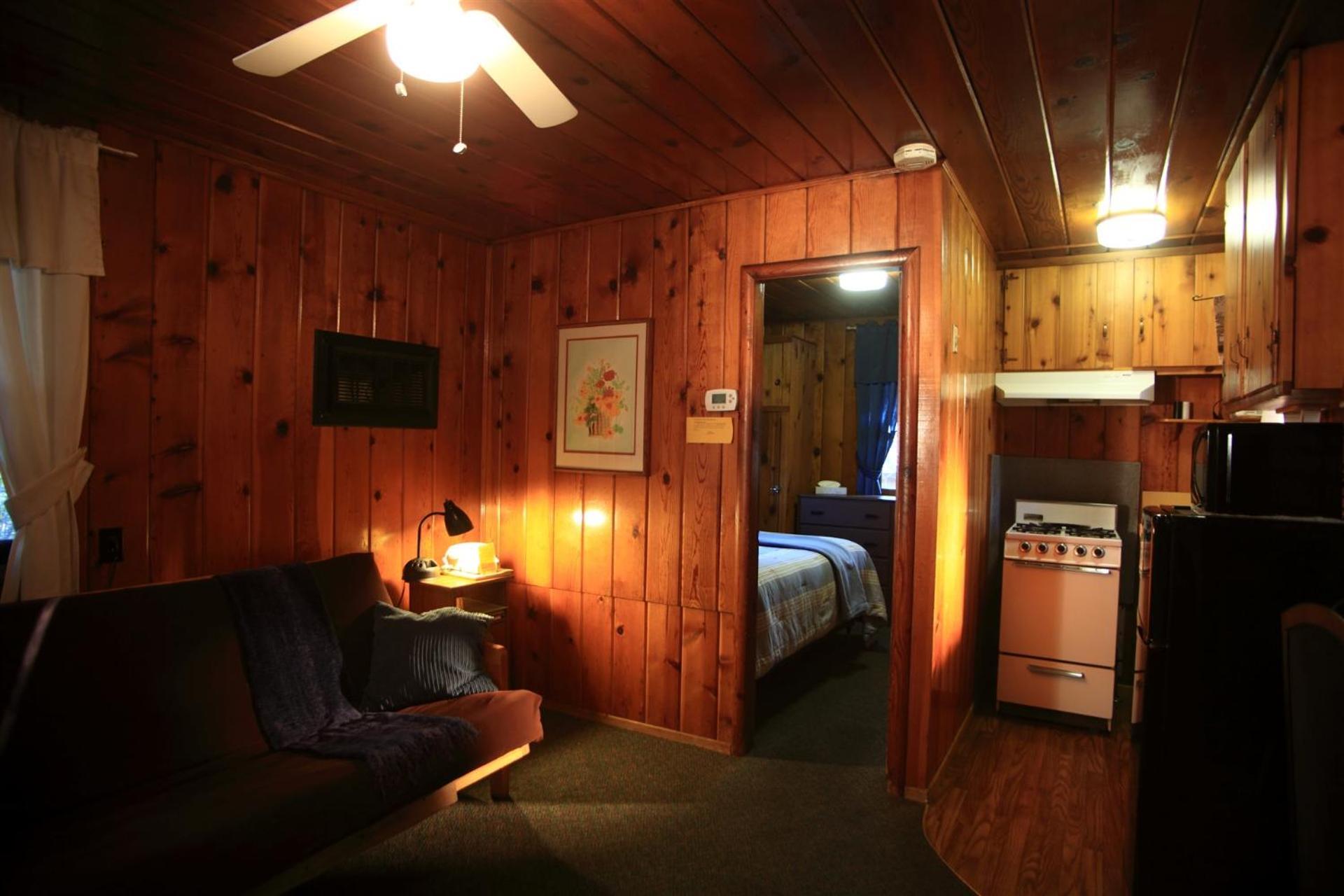 Sleepy Hollow Cabins And Hotel Crestline Exteriör bild